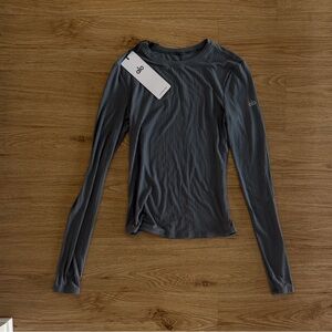 Alo Yoga Ribbed Sea Coast Long Sleeve in Steel Grey size XS- work once